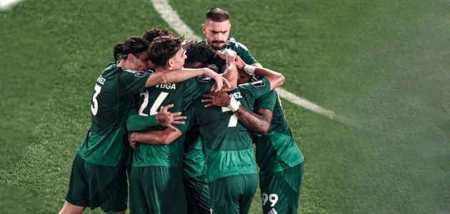 الأهلي يتألق بثلاثية أمام السد ويستعيد الصدارة في دوري أبطال آسيا