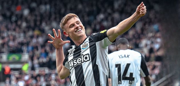نيوكاسل يونايتد يكتسح مانشستر يونايتد برباعية ويصعد إلى المركز الرابع في الدوري الإنجليزي